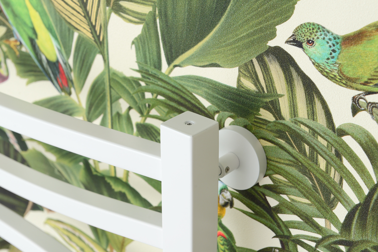 Матовый белый