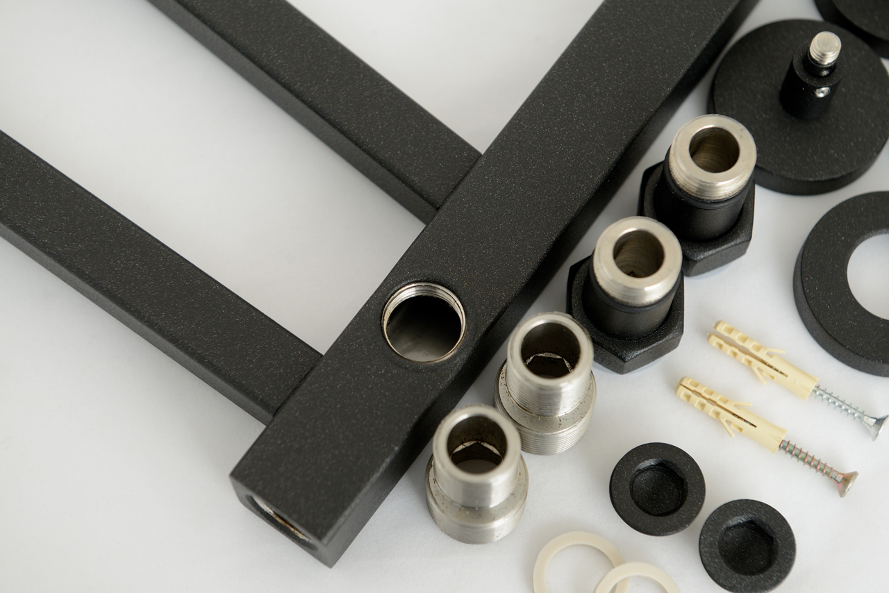 Тёмный титан муар